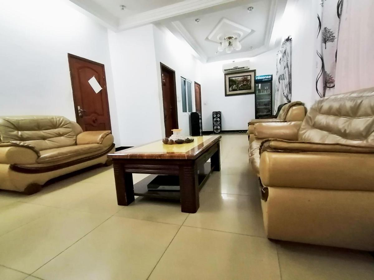Hotel Residence Jeanne D'Arc Cotonou Exterior photo